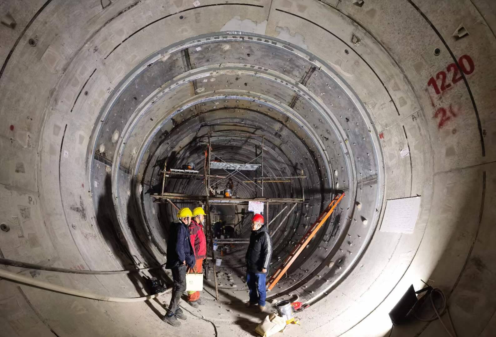 Subway Tunnel Strengthening with HM-120M Steel Jacketing Adhesive Subway Tunnel Strengthening with HM-120M Steel Jacketing Adhesive